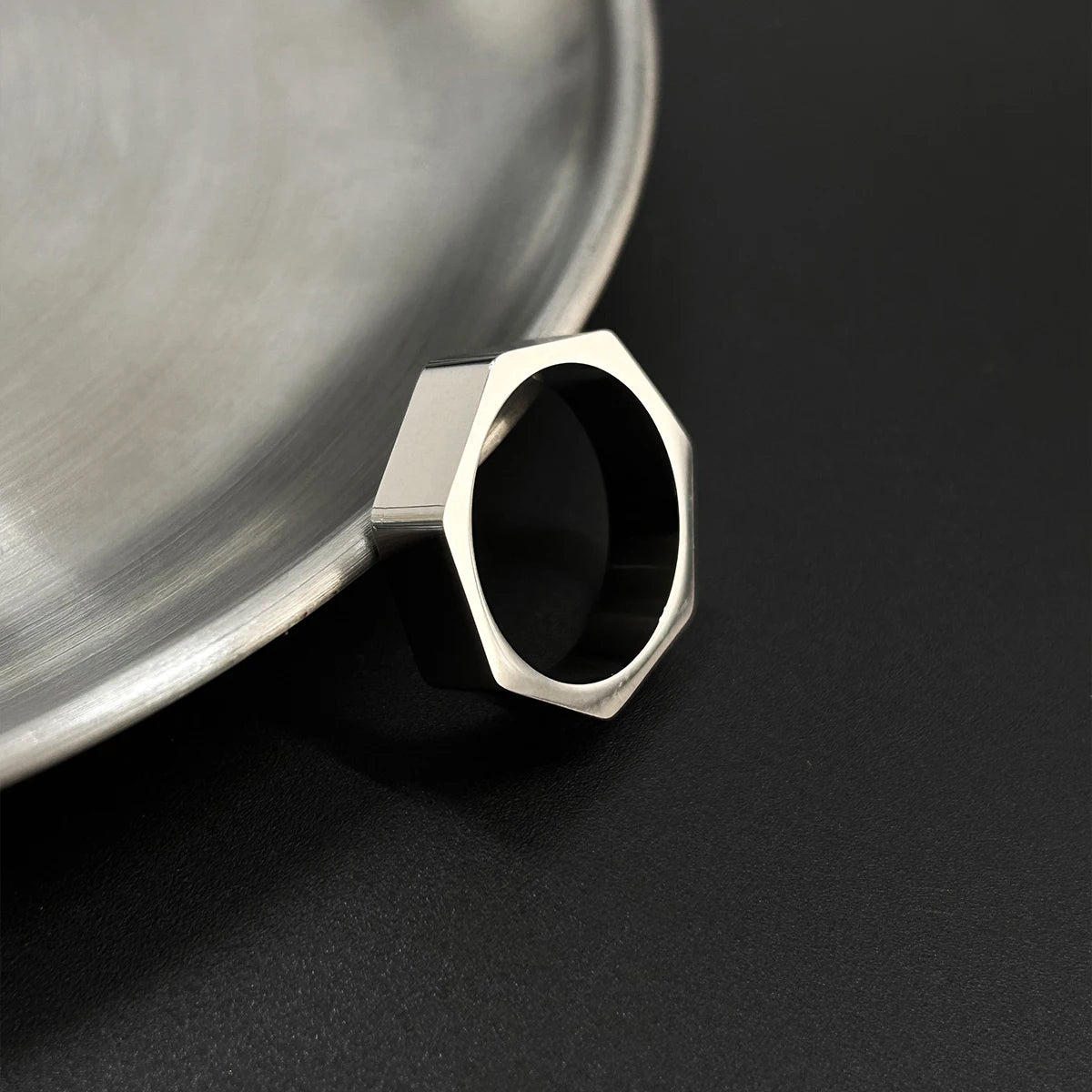 Heptagon Ring