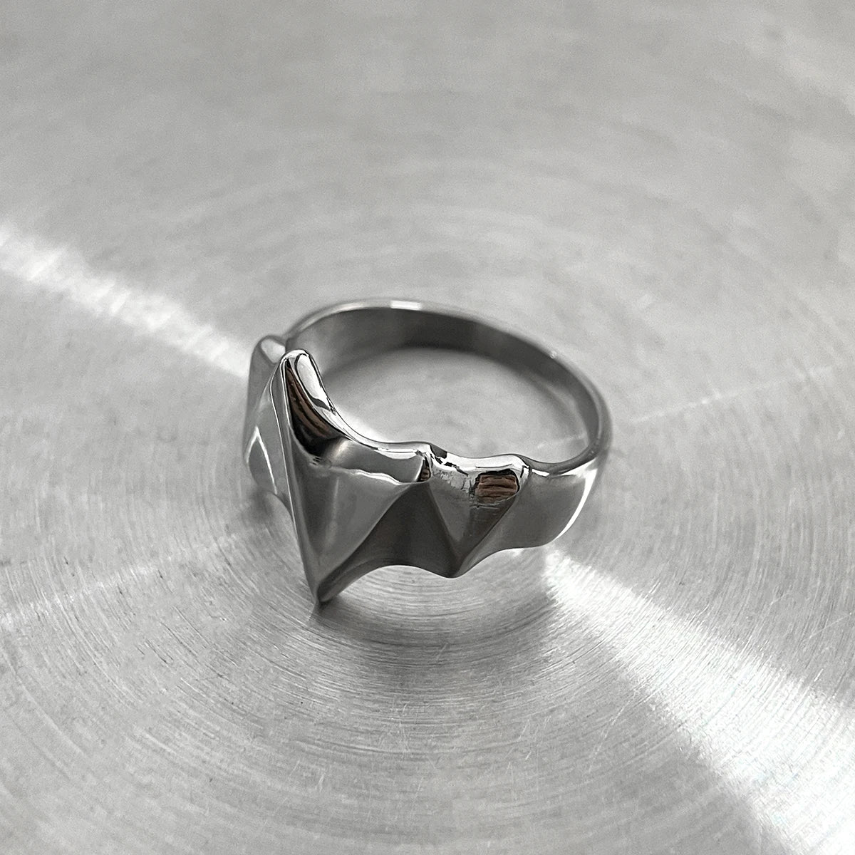 Geometric Ring