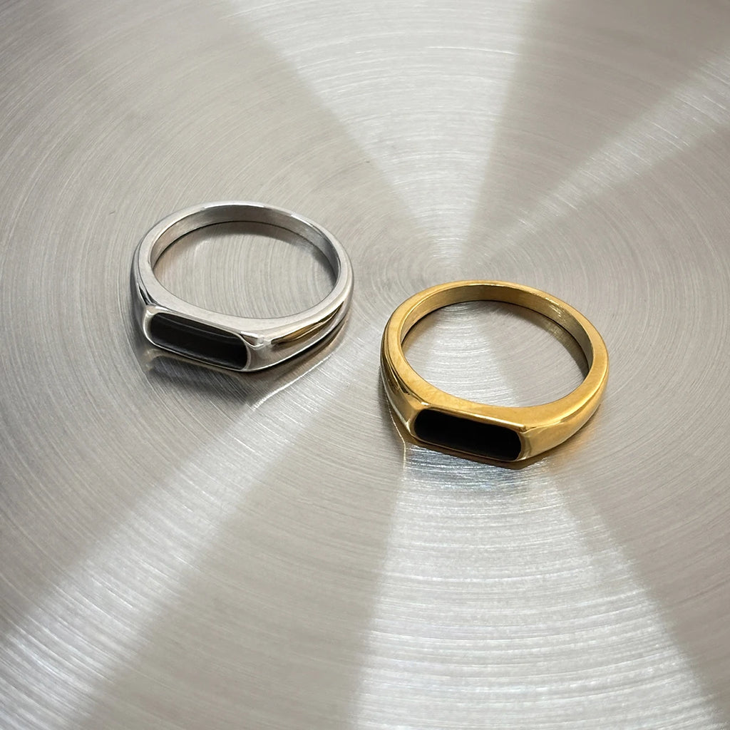 Thin Signet Ring
