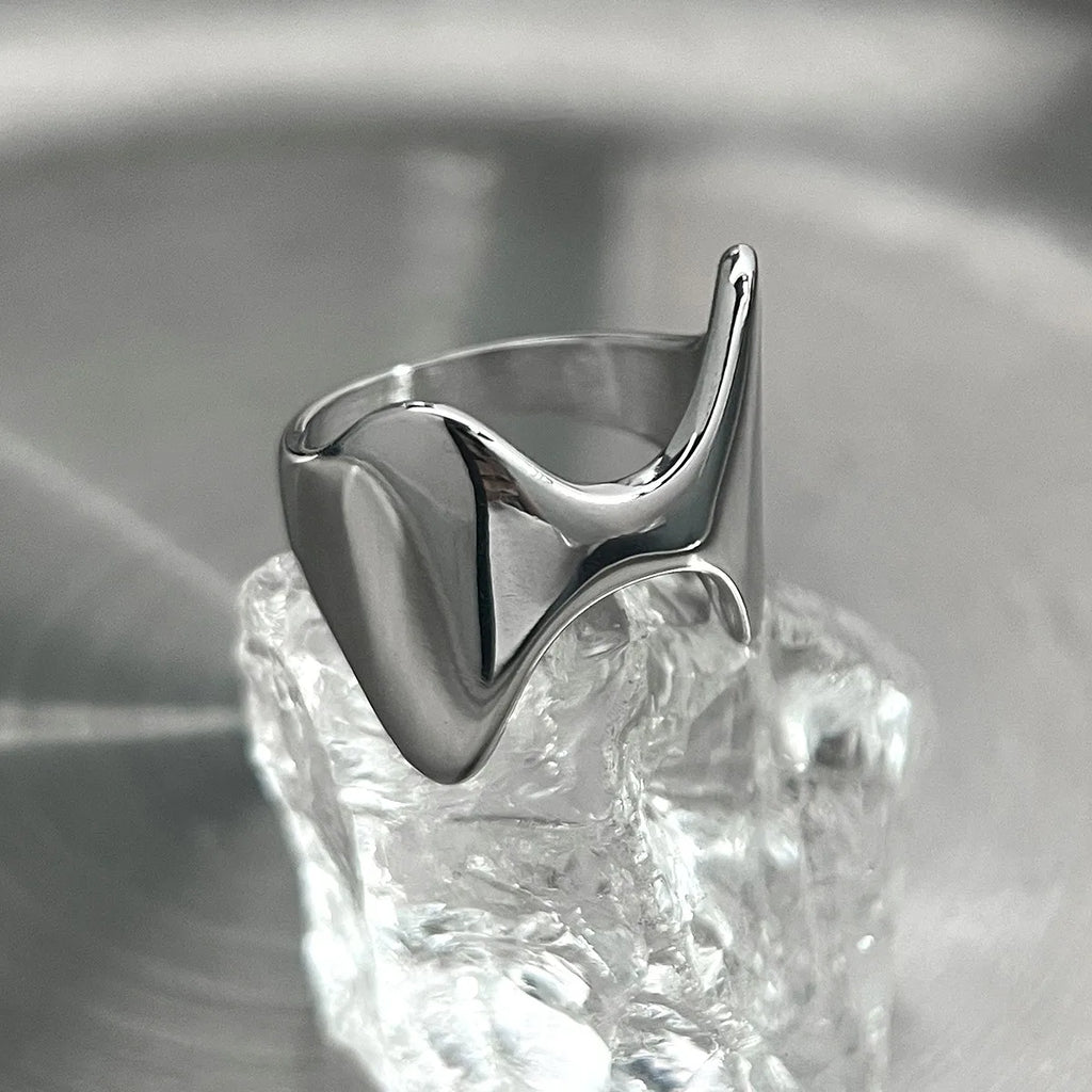 Shield Ring